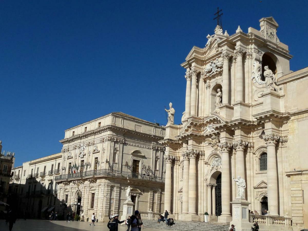 Incantevole Appartamento In Palazzo Storico Ortigia Syracuse Exterior photo